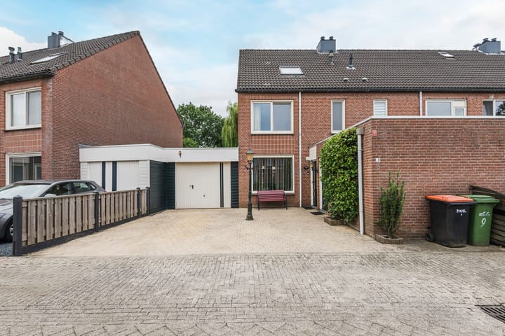 Ebstraat 9 in Lelystad Foto