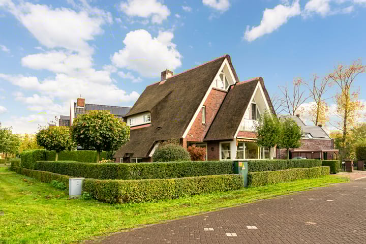 Photo of property Edmund Nicklaan 6, Vleuten