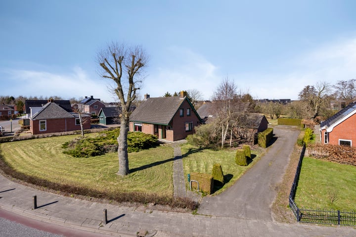 Photo of property Eekebuursterweg 25, Oldekerk