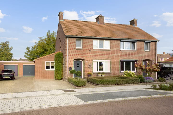 Eelserstraat 5 dans Beringe photo