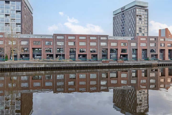 Eemskanaal 41 en Groningen foto