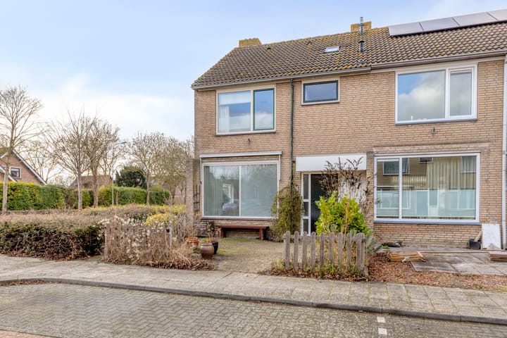 Photo of property Eendrachtstraat 56, Zierikzee