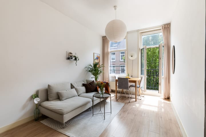 Eerste Atjehstraat 113-2 en Amsterdam foto