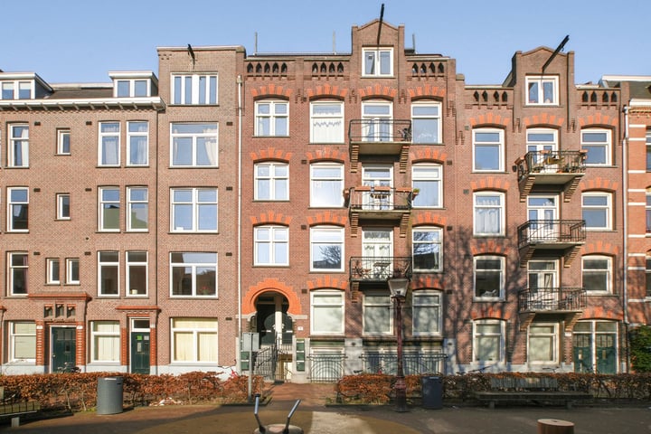 Eerste Atjehstraat 75B in Amsterdam photo