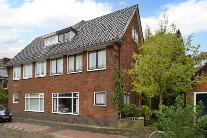 Egelstraat 4 en Hilversum foto