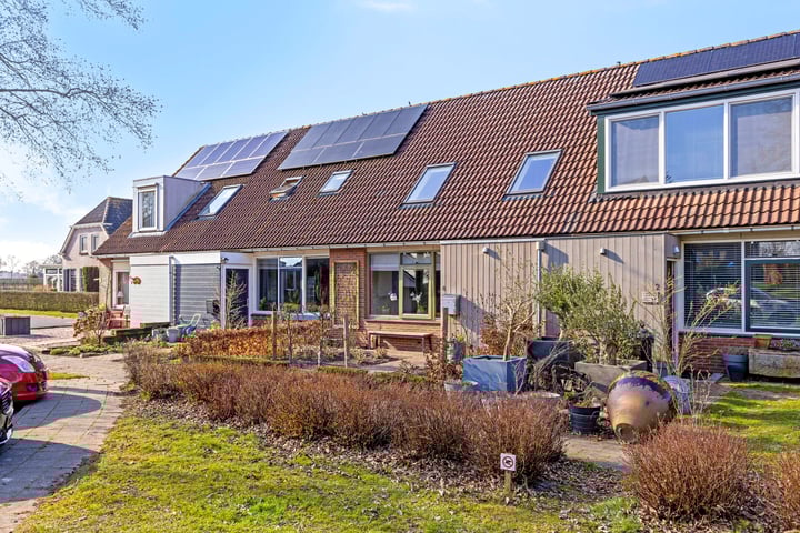 Egginkstraat 4 in Wapse Foto