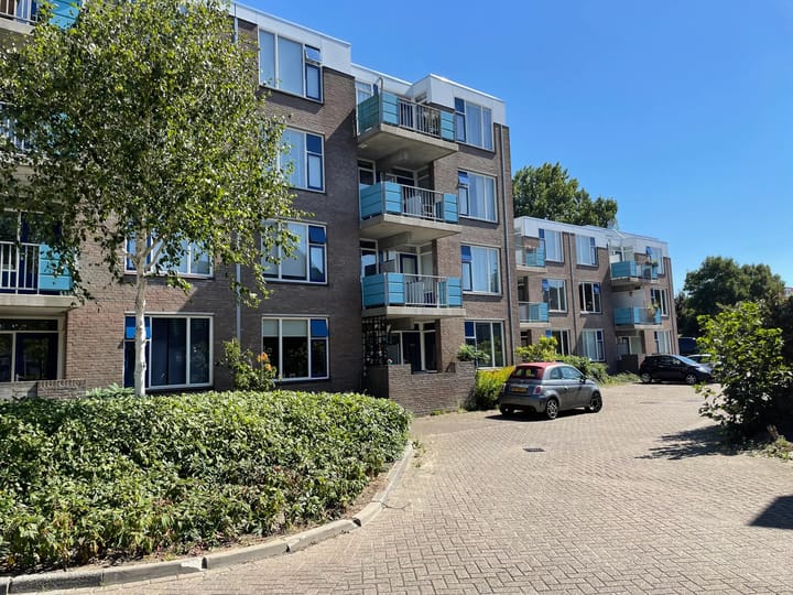 Eikenhorst 321 en Alphen aan den Rijn foto
