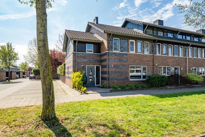 Eikenhout 2 Houten