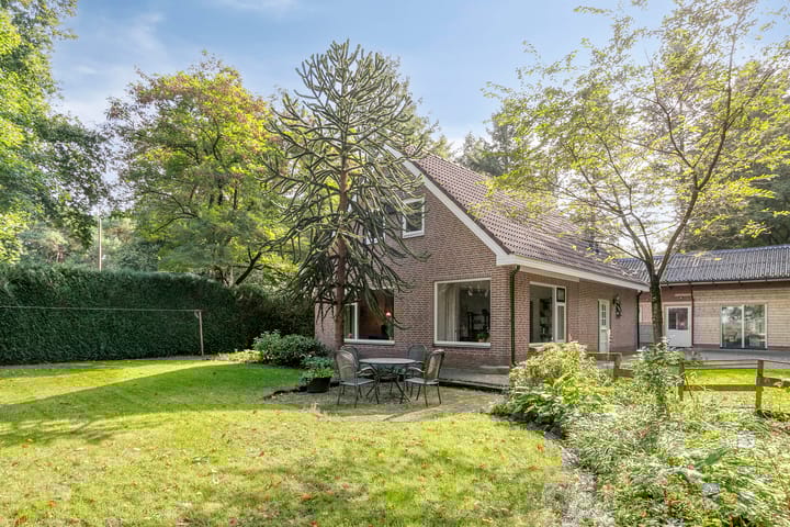 Eikenkamp 6 in Hattemerbroek