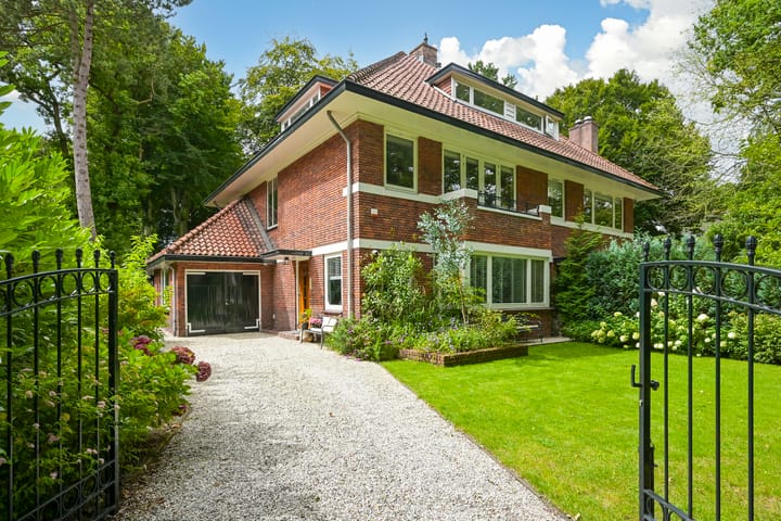 Eikenlaan 14A in Wassenaar foto