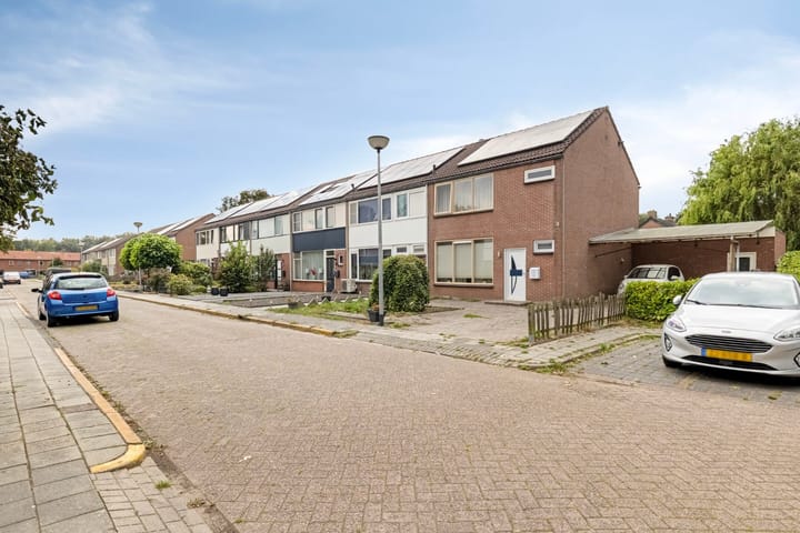 Eikenlaan 32 in Blijham photo