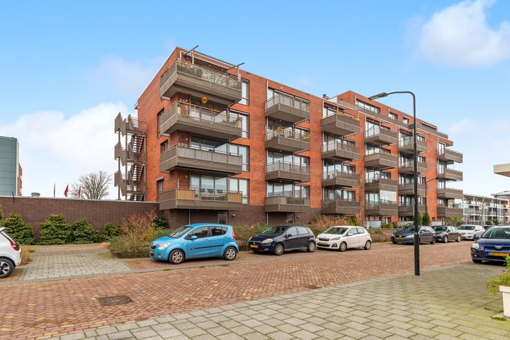 Photo of property Eikenstraat 32, Beverwijk