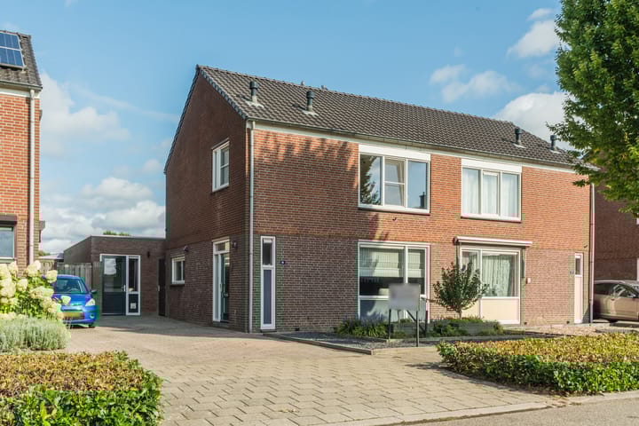 Eikenstraat 98 dans Nederweert photo