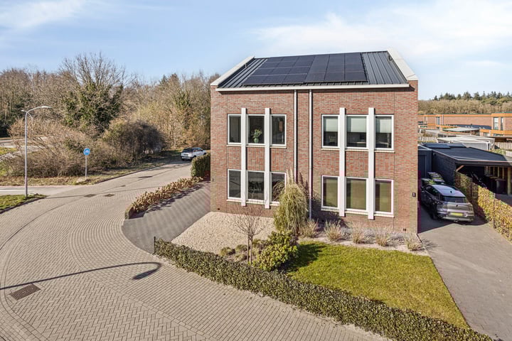 Eikenwal 2 in Emmen Foto