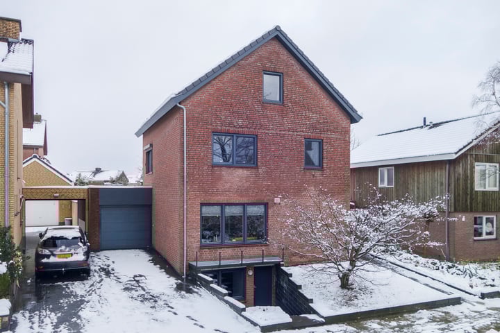 Eindstraat 13 in Geleen photo