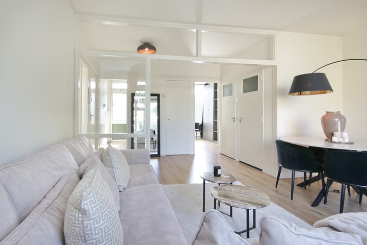 Einsteinlaan 251 in Badhoevedorp Foto