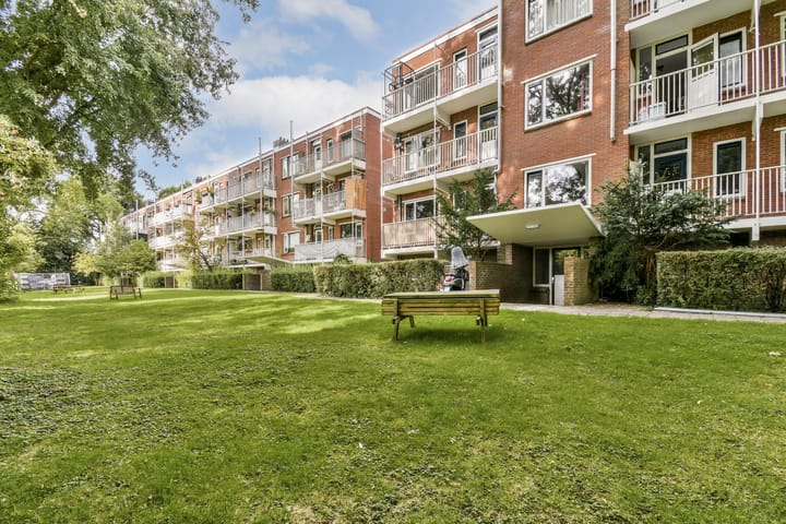 Einsteinstraat 24 in Haarlem foto