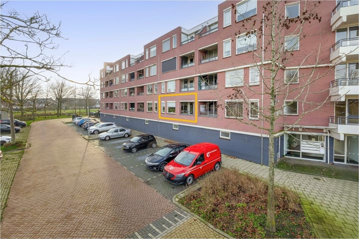 Eksterdreef 47 en Waddinxveen foto