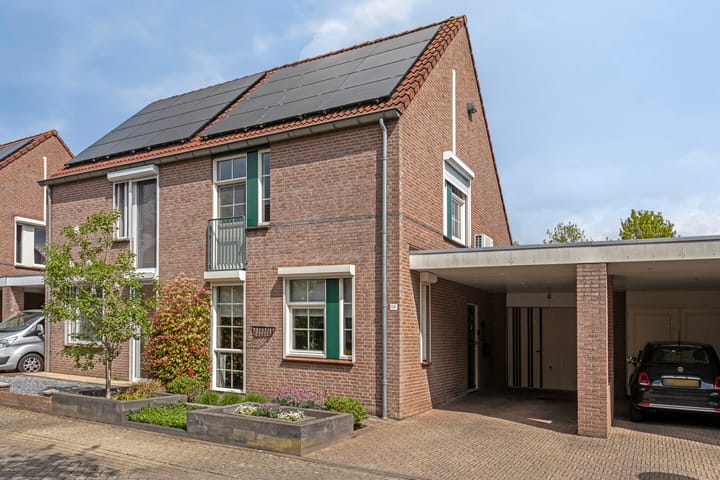 Elandlaan 19 in Helmond Foto