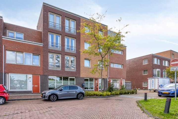 Elemastraat 43 in Nieuw-Vennep Foto