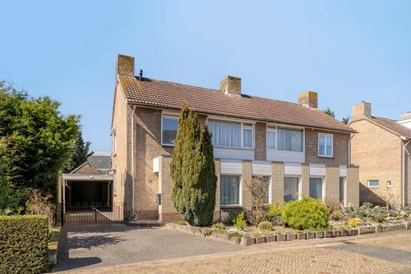 Team photo of Eline Makelaardij