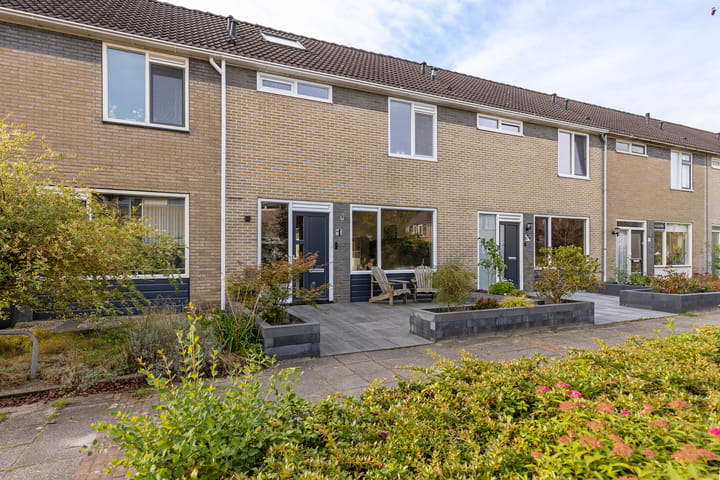 Ellertsveld 22 in Veendam Foto