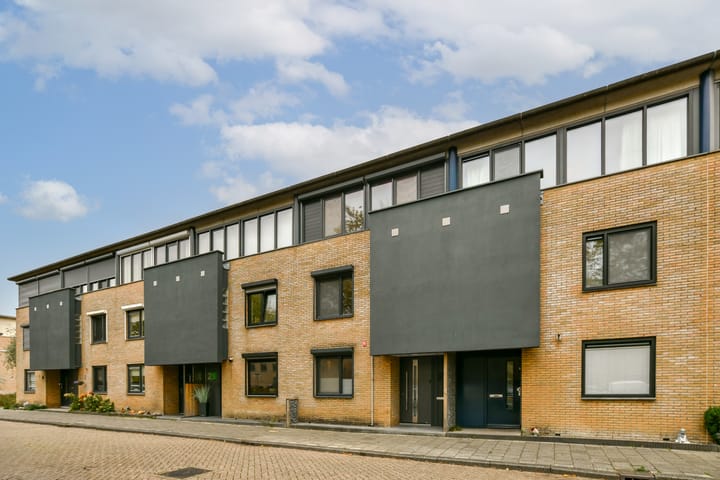 Else van der Banstraat 25 in Spijkenisse Foto