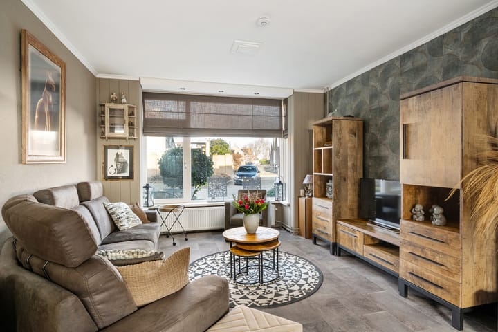 Photo of property Elzenlaan 3, Klaaswaal