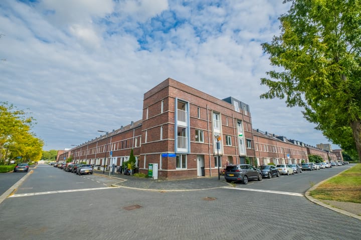 Photo of property Emanzana 3, Amsterdam