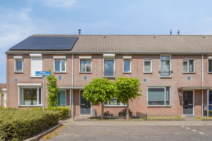 Emilie Knappertstraat 18 in Rijen