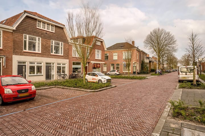Emmalaan 5 in Alphen aan den Rijn