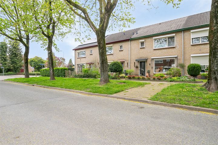 Emmastraat 80 en Angeren foto