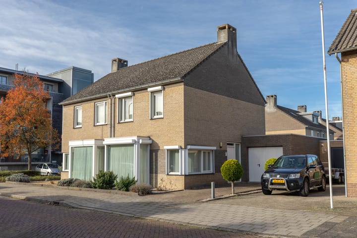 Emmausstraat 36 dans Maastricht photo