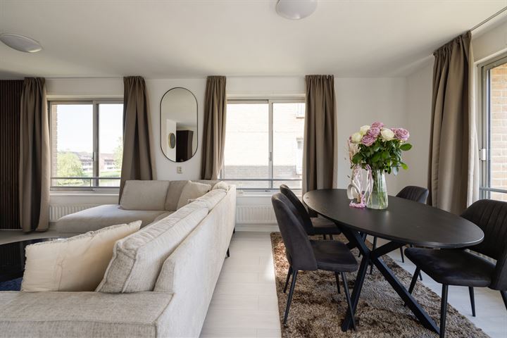 Emmeline Pankhurststraat 32 in Amsterdam photo