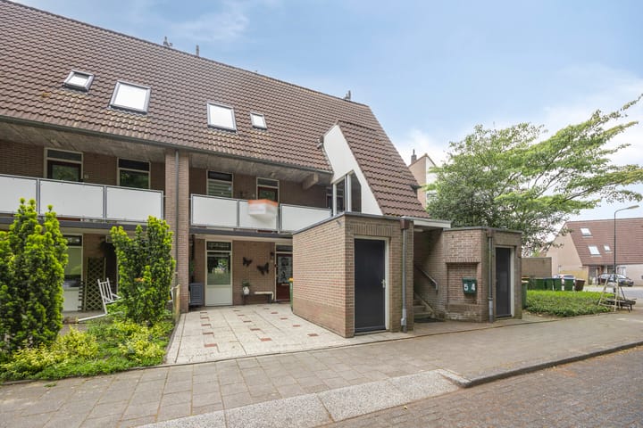 Emmerschans 48 en Veenendaal foto