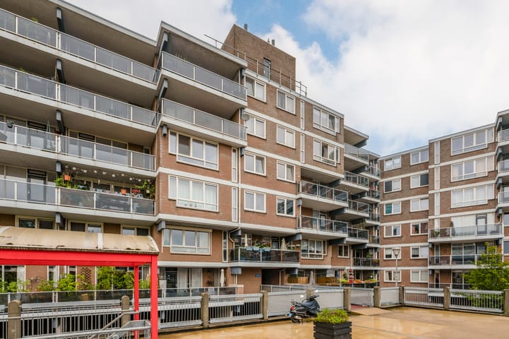 Engelenburg 131 en Haarlem foto