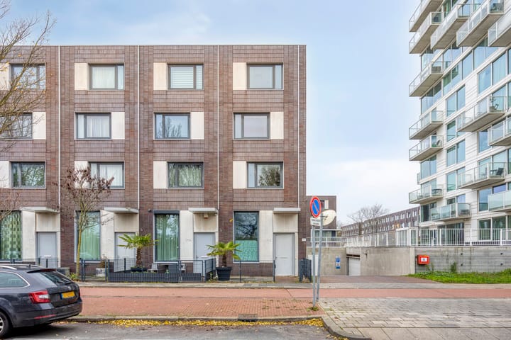 Photo of property Erasmusweg 1903, 's-Gravenhage