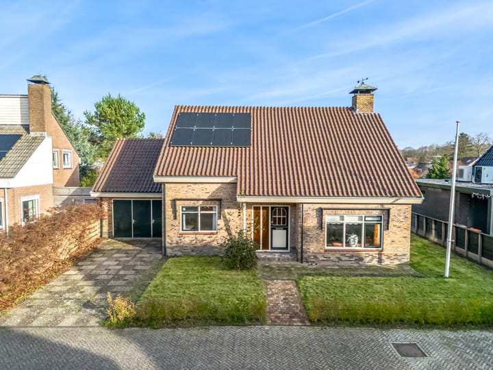 Ermgardlaan 8 in Blokker Foto