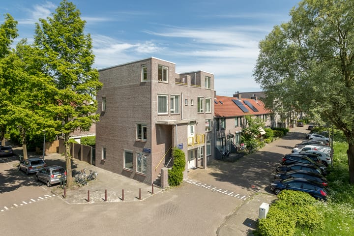 Ernst Cahnsingel 52 in Amsterdam foto