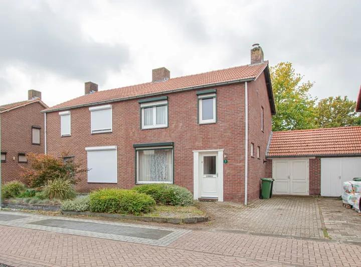 Esdoornlaan 7 in Haelen