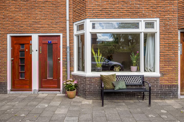 Esdoornstraat 3 in Utrecht photo