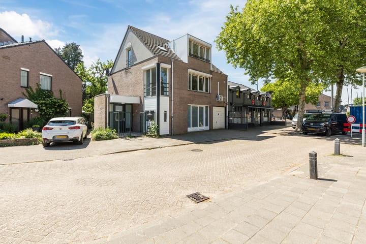Photo of property Esdoornstraat 56, Oost-Souburg