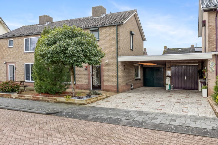 Esdoornstraat 56 in Bemmel