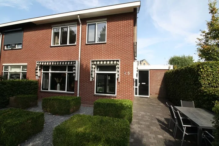 Esrand 5 en Vriezenveen