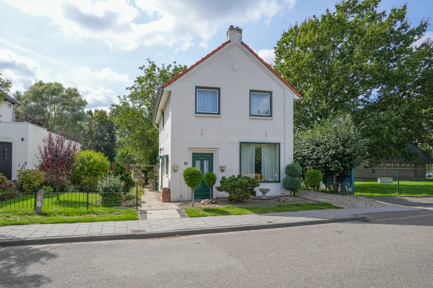 Essendijk 21 in Geulle