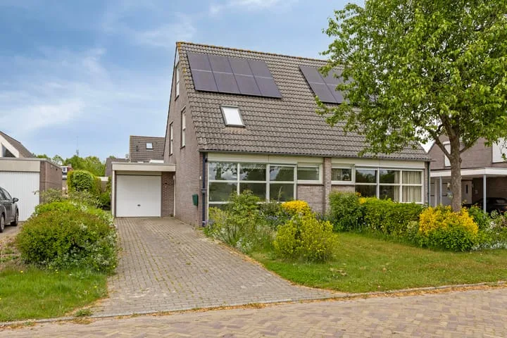Esweg 8 en Gieten