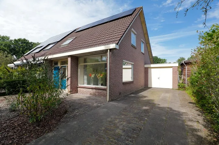 Etstoel 13 in Vries
