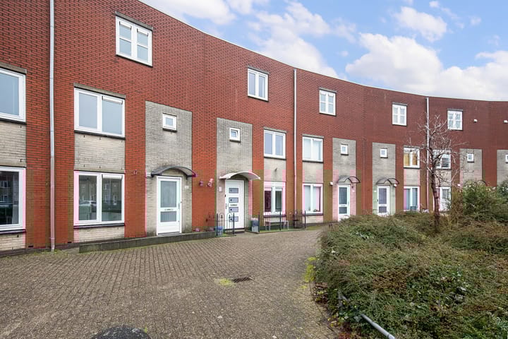 Photo of property Etty Hillesumplantsoen 31, Hoofddorp