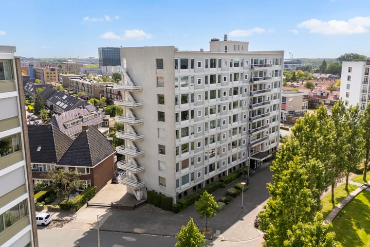 Europaplein 6-8 in Leeuwarden Foto