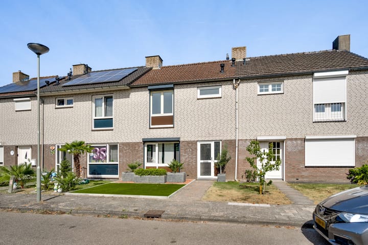 Photo of property Europastraat 13, Kelpen-Oler